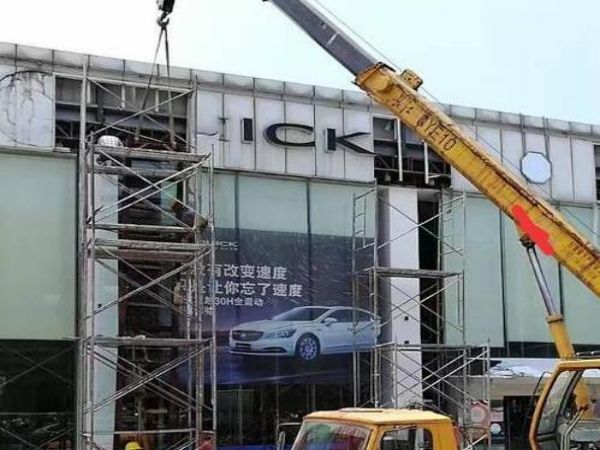 深州市吊车出租电话_增加吊车接触地面的面积